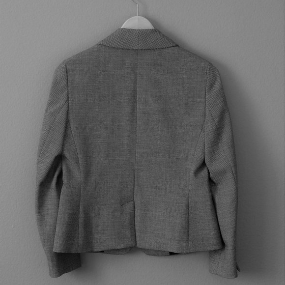 Demure Jacket, NWOT - Picture 4 of 8